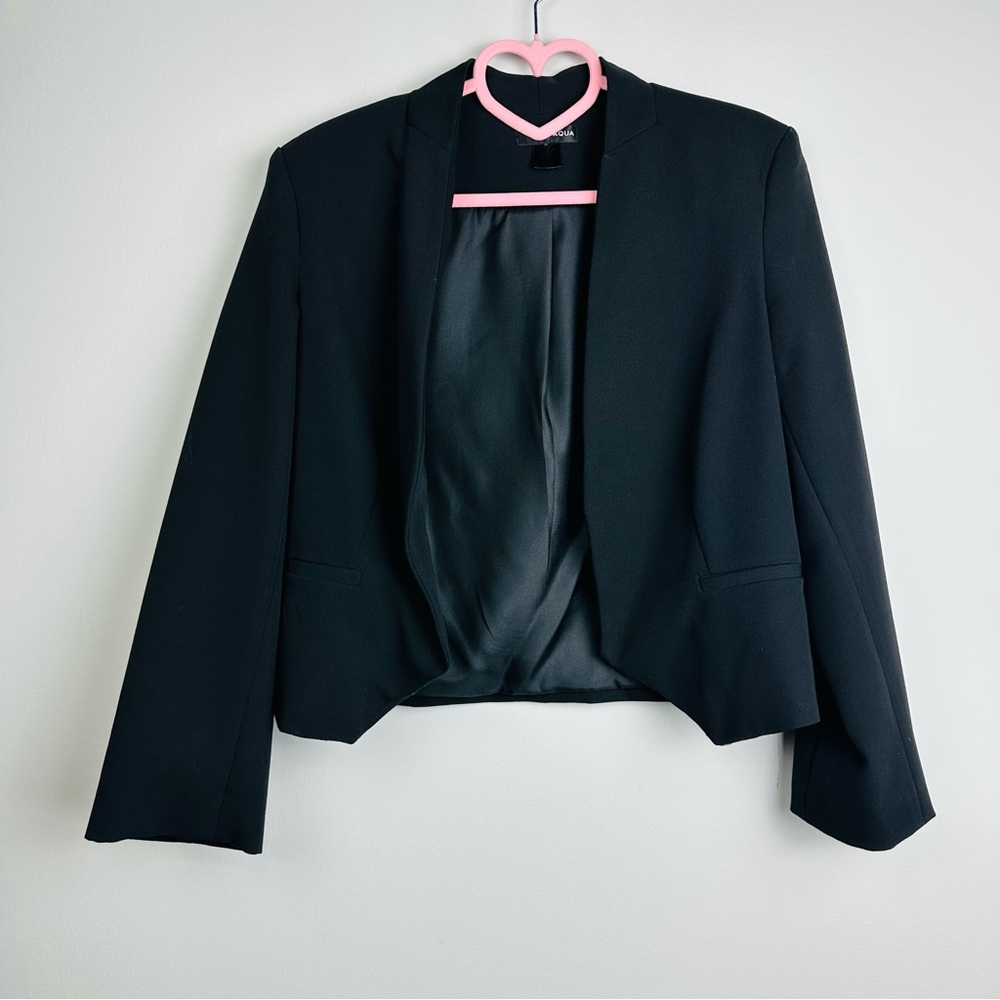 Aqua Black Cropped Blazer Size Medium